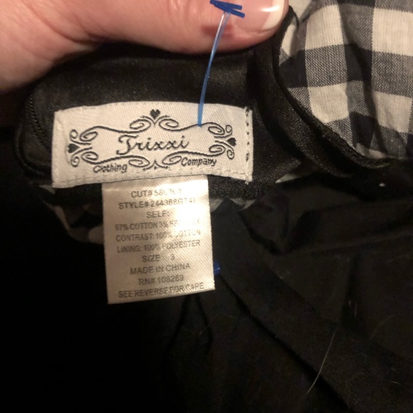 Dress - Picture 3 of 3